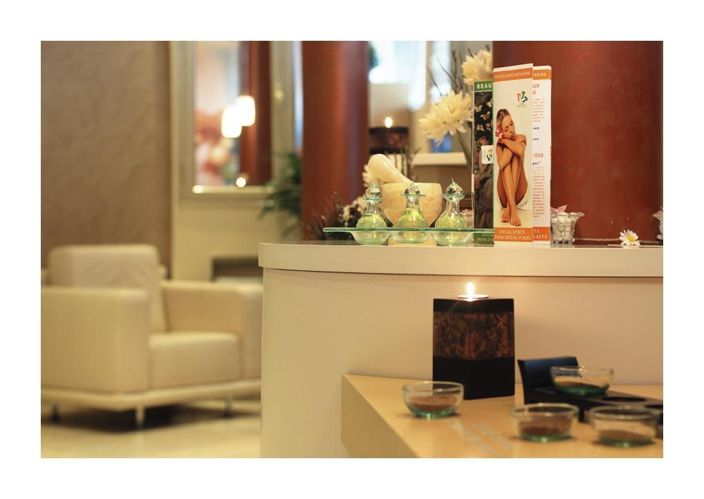 Diplomat Plaza Hotel & Resort ลูโกวิต ภายนอก รูปภาพ