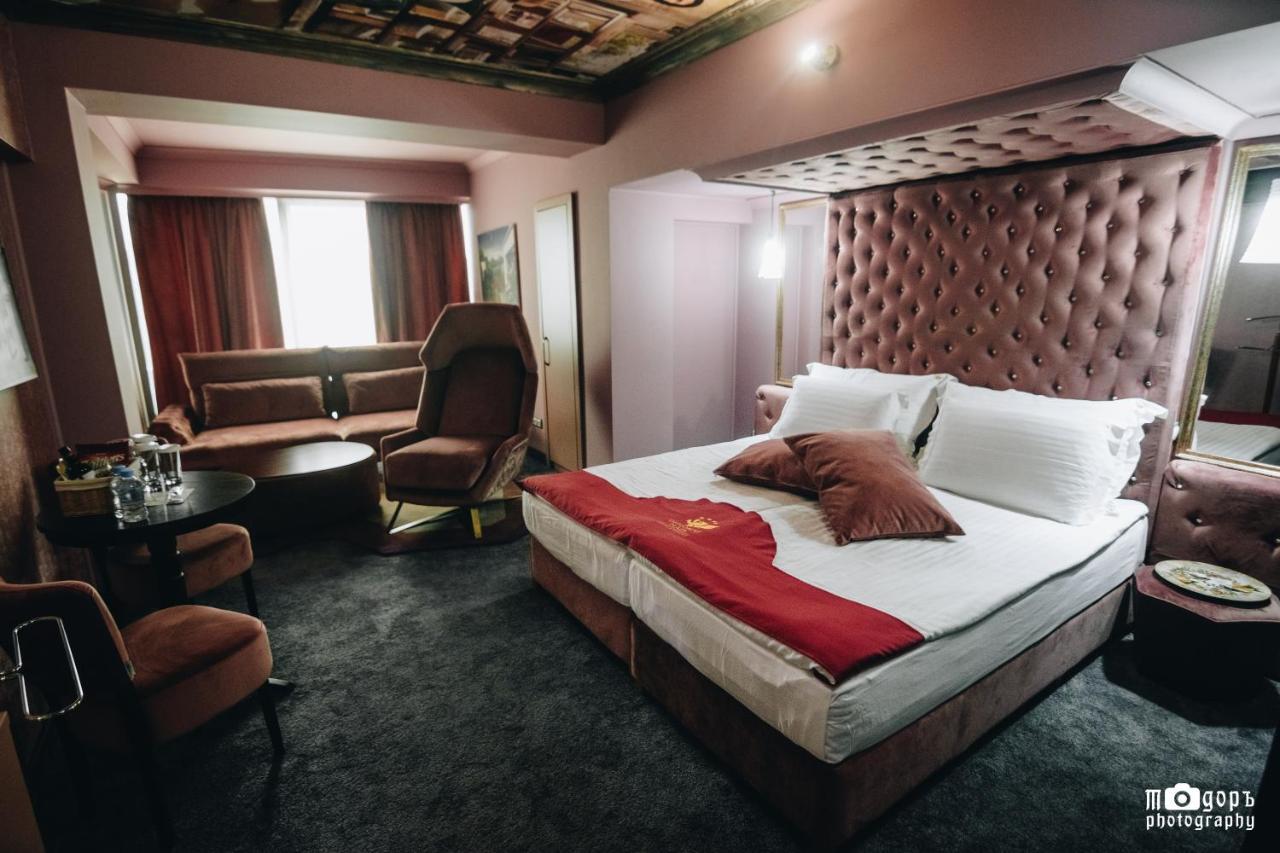 Diplomat Plaza Hotel & Resort ลูโกวิต ภายนอก รูปภาพ
